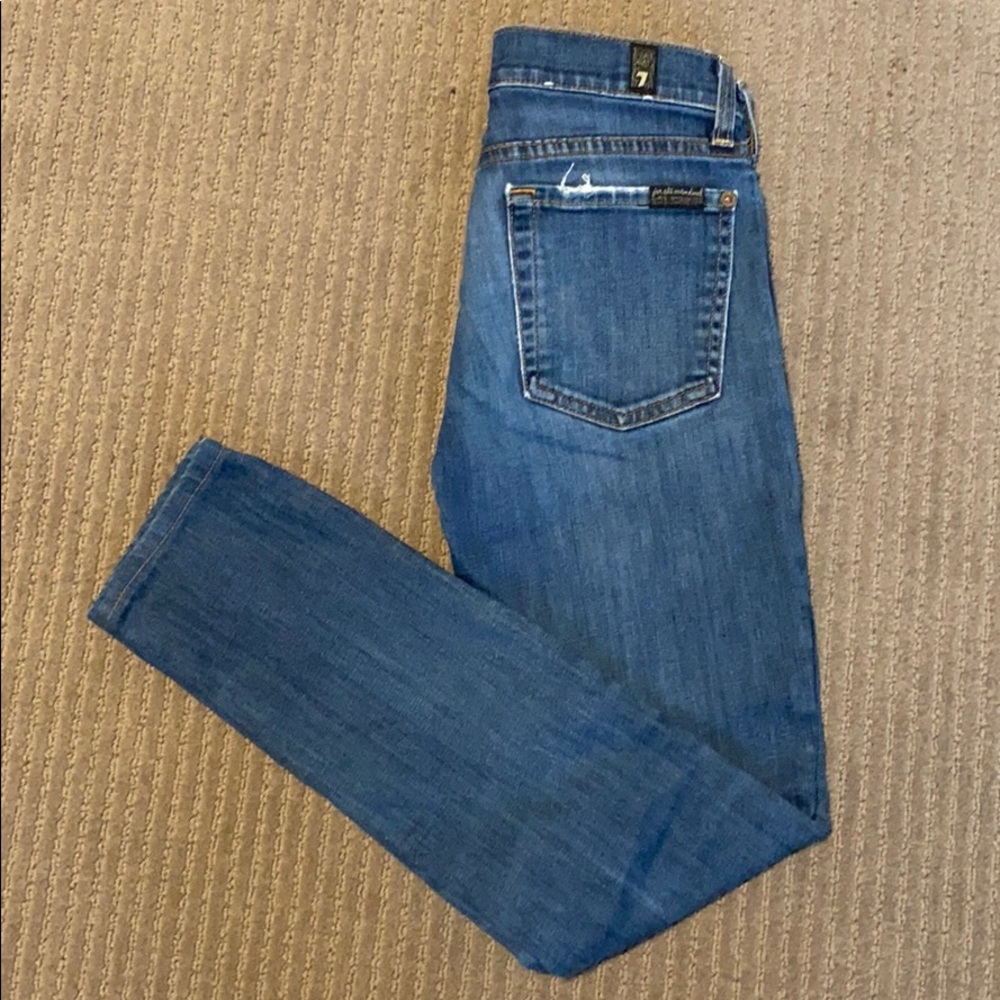 7 for all Mankind The Skinny Med Rise Size 24.